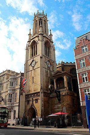 St Dunstan in the West - Exterior View